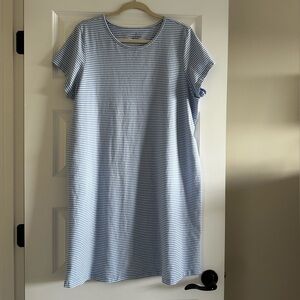 Vineyard Vines Light Blue Striped T-shirt Dress